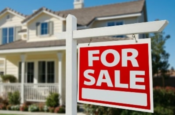 Дома в США обвалились в цене впервые за последние 11 лет